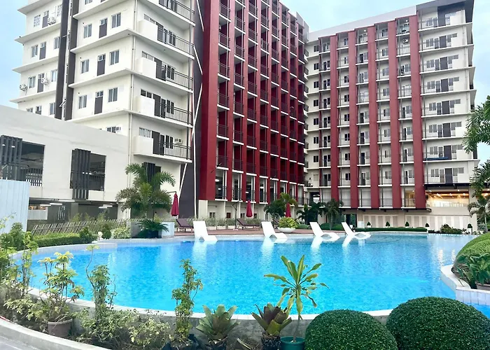Dagos Primeworld With Balcony And Pool View Île de Mactan