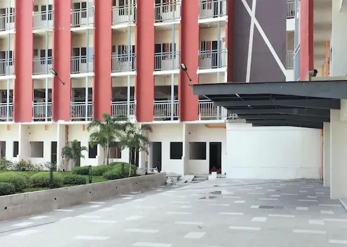 Dagos Primeworld With Balcony And Pool View Aparthotel Lapu-Lapu City